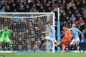 Chủ tịch Jean-Michel Aulas hài lòng với chiến công của Lyon