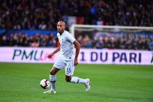 Steven Nzonzi sẽ đá chính trong lối chơi phòng thủ