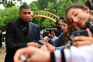 Kylian Mbappe đang là điểm nóng trên thị trường chuyển nhượng