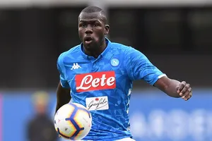 Man United ra giá kỷ lục 95 triệu Euro cho trung vệ Koulibaly