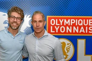 Bộ đôi Sylvinho – Juninho ở Lyon