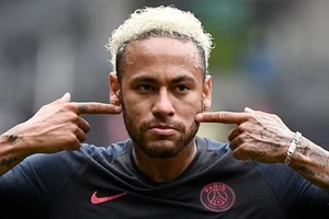 Neymar không sang Barcelona vào tháng Giêng tới