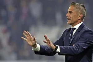 Lyon thực sự khủng hoảng