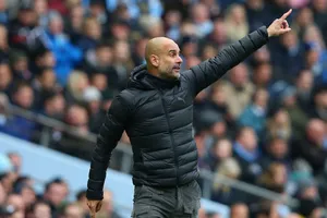 Guardiola hy vọng Man City thích ứng với cơn bão chấn thương