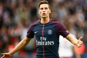 Tiền vệ Julian Draxler