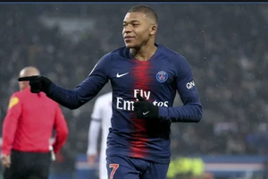 ChỈ có thể so sánh Mbappe với Ronaldo ‘béo”