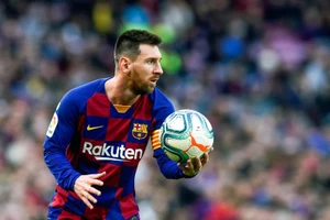 Messi tiết lộ bí mật sút phạt của mình