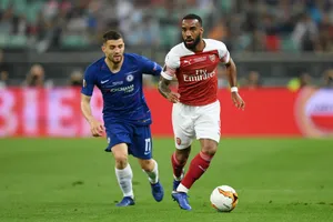 Mateo Kovacic bám sát Alexandre Lacazette (Arsenal)