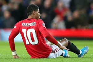 Marcus Rashford có thể phải tiêm thuốc giảm đau để ra sân vào chủ nhật