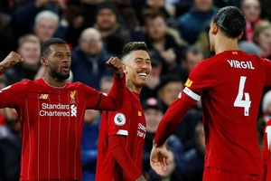 Xếp hạng vòng 27 Ngoại hạng Anh: Hơn Man City 22 điểm, Liverpool cách vinh quang 4 trận thắng