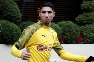 Achraf Hakimi vẫn thuộc biên chế của Borussia Dortmund.