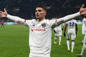 Houssem Aouar là món hàng dễ bán