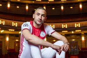 Tân binh Chelsea lần thứ 3 liên tiếp thắng giải Cầu thủ xuất sắc nhất năm của Ajax 
