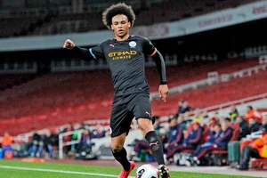 Leroy Sane đang là mục tiêu của chốt của Bayern trong mùa hè