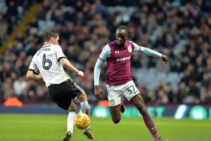 Aston Villa (phải) sẽ quyết thắng Sheffield United