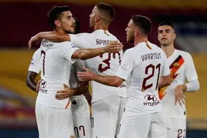 AS Roma mừng chiến thắng