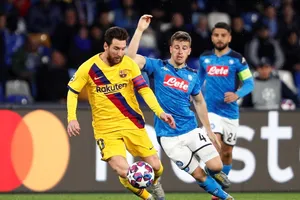 Lionel Messi liệu có giúp Barcelona vượt qua Napoli