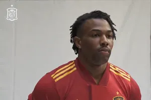 Adama Traore đã bị Barcelona thải loại