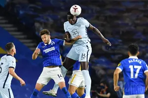  Kurt Zouma (Chelsea) luôn thắng trong trò chơi không chiến