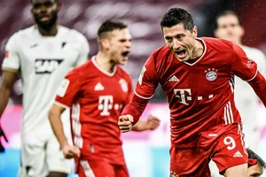 Robert Lewandowski ghi bàn thắng thứ 24 mùa này