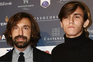 Abdrea Pirlo và con trai