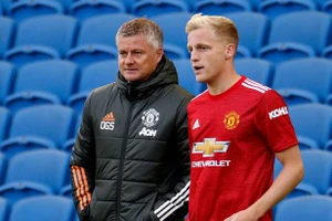 Van de Beek không được HLV Solskjaer trọng dụng