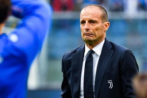 HLV Max Allegri bị nghi ngờ rửa tiền cho Mafia