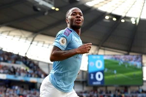 Raheem Sterling đã bĩ đưa 'lên sàn' chuyển nhượng