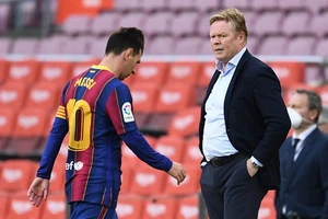 Ronald Koeman phải giúp Barcelona thích ứng khi không còn Messi