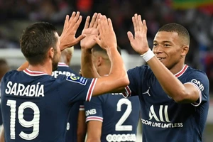 Kylian Mbappe sẽ ở lại PSG mùa này