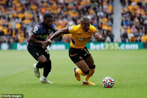 Adama Traore được xem là cầu thủ chạy nhanh bậc nhất Premier League