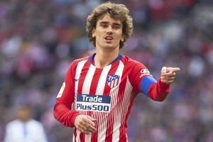 Antoine Griezmann ra mắt trong màu áo cũ Atletico Madrid