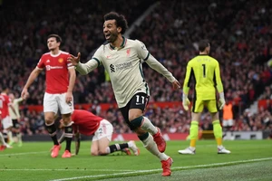 Mo Salah trở thành cầu thủ đầu tiên ghi hat-trick ở Old Trafford sau 18 năm