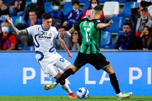 Bastoni có thể không tập trung cùng tuyển Italy vì chấn thương