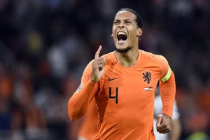 Trung vệ Virgil van Dijk của Hà Lan