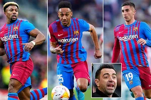 2. Xavi cải thiện tốc độ cho Barca bằng Adama, Ferran Torres và Aubameyang