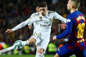 Fede Valverde nhie62u8 lần tỏa sáng trong trận Siêu kinh điiển với Barcelona