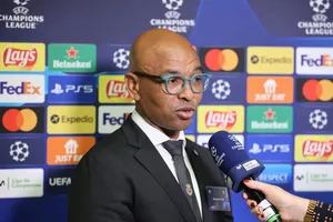 Cựu danh thủ Marcos Senna của Villarreal