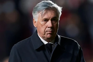 HLV Carlo Ancelotti nhiễm Covid-19