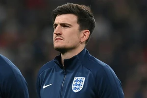 Harry Maguire thường xuyên bị lá ó trện sân