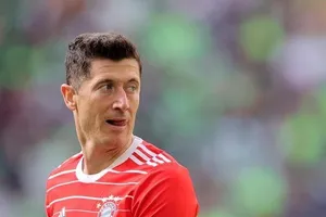 Barcelona không đáp ứng cái giá 40 triệu euro cho Lewandowski