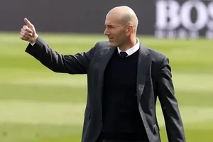 Zinedine Zidane vẫn chưa quyết ngày trở lại