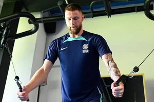 Milan Skriniar tập luyện đầu mùa