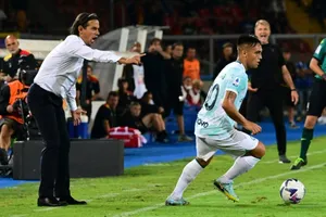 HLV Simone Inzaghi và Lautaro Martinez