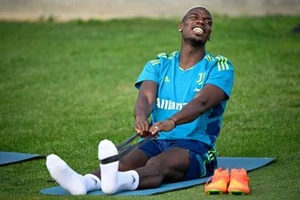 Paul Pogba đã trở lại sân tập