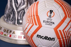 Barcelona gặp Man Utd ở trận play-off Europa League