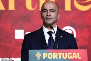 Roberto Martinez phát biểu trong lễ bổ nhiệm