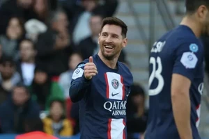 Leo Messi đã đến rất gần với hợp đồng triển hạn PSG