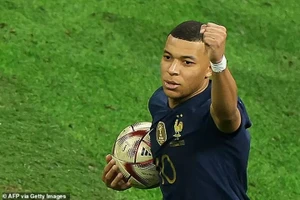 Kylian Mbappe trở thành tân thủ quân tuyển Pháp