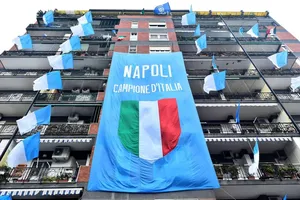 Napoli chuẩn bị ăn mừng Scudetto sau 33 năm chờ đợi